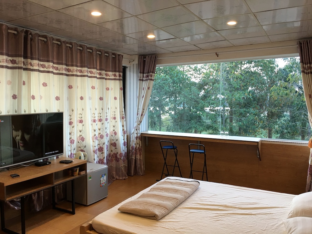 Hana Riverside Villa 10654452 — Quang Ngai