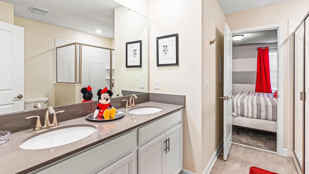 Storey Lake 10BR with Pool SPA Game Room WaterPark - photo 20