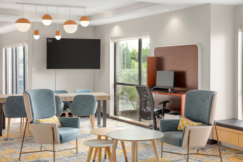 TownePlace Suites by Marriott Bangor - photo 4