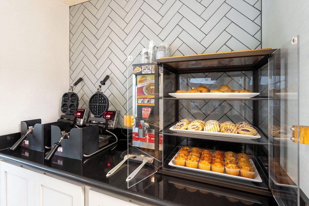 Staybridge Suites West Seneca by IHG - photo 34