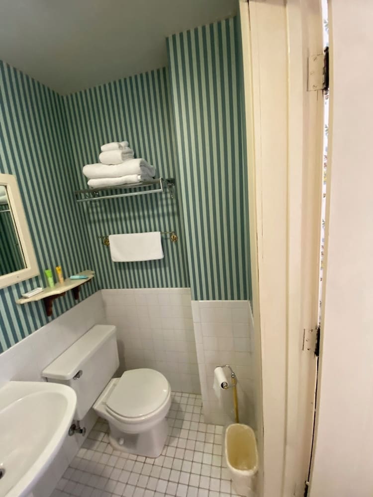 Decker Hotel - photo 58