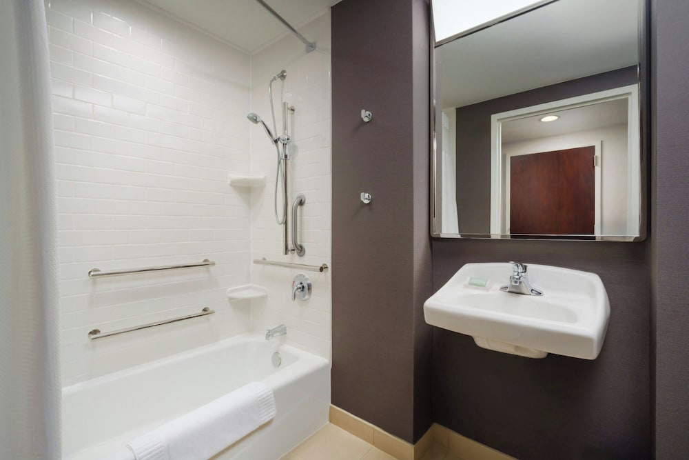 Courtyard by Marriott New York Manhattan Upper East Side - photo 21