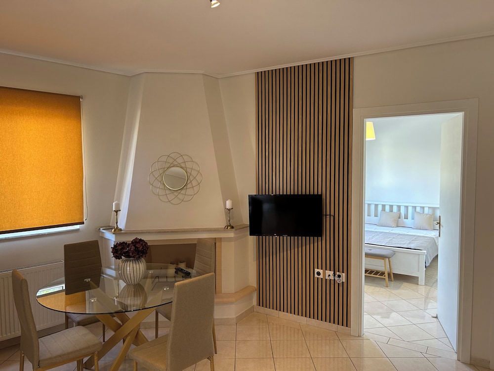 Mesogaia Home — 4-Star Luxury Hotel in Markopoulo, Greece