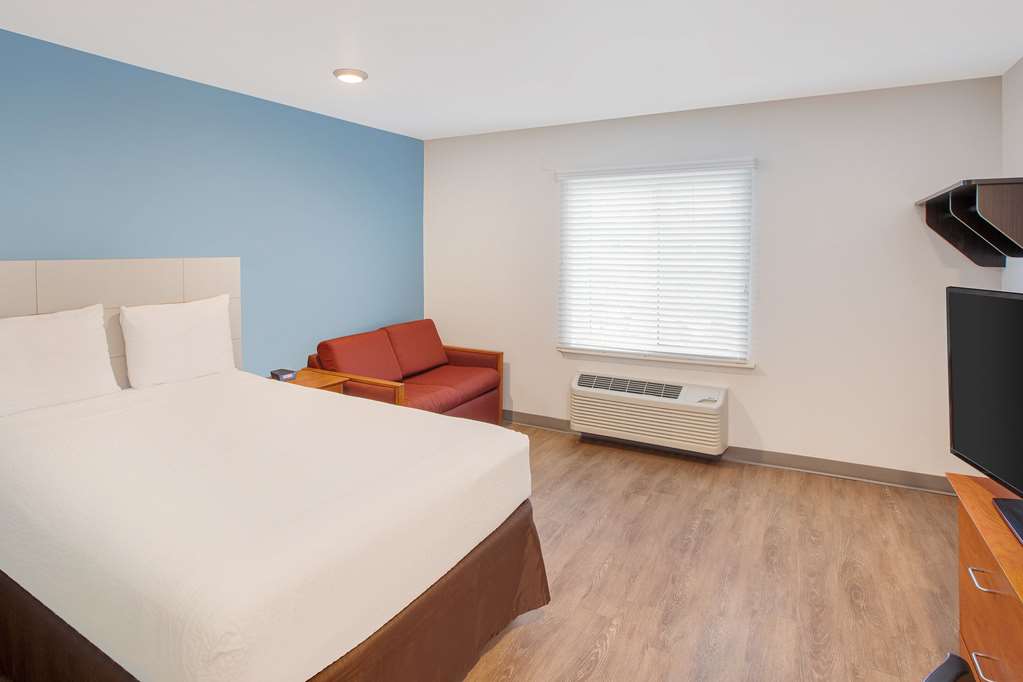 WoodSpring Suites Pharr - photo 11