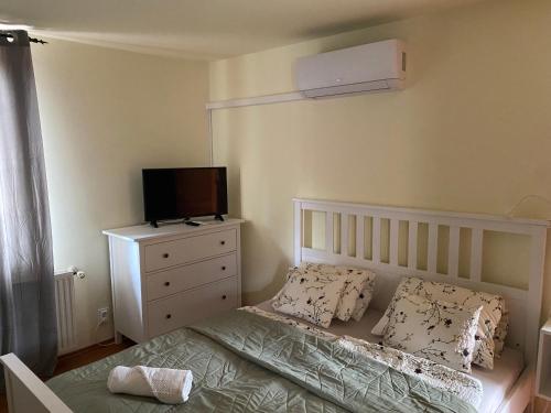 Árpád Apartman 3 Bedroom Family Apartment with Parking — 4-Star Luxury Hotel in Hajduszoboszlo, Hungary
