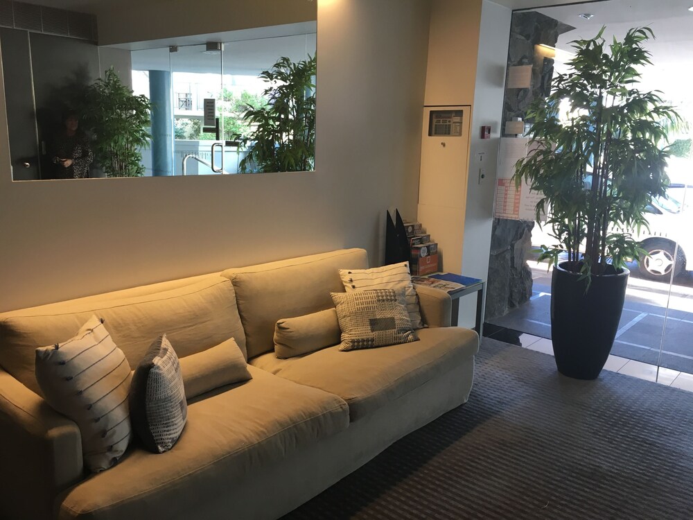 Manly Surfside Holiday Apartments — Manly — photo 2