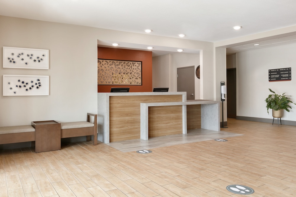 Candlewood Suites Springfield North - photo 4