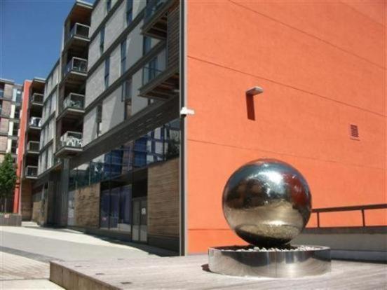 Vizion Serviced Apartments — 4-Star Luxury Hotel in Milton Keynes, United Kingdom