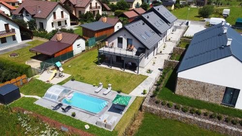 Apartmánové domy s bazénem Lipno 1 — 4-Star Luxury Hotel in Frymburk, Czech Republic