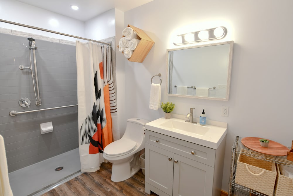 The Darmont Hotel and Suites - photo 18
