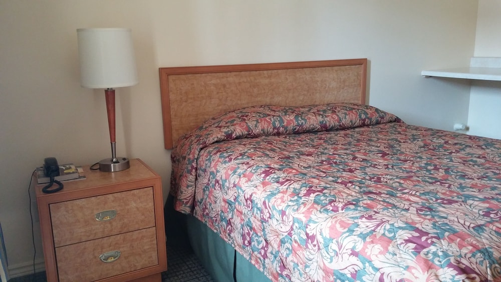 Traveller’s Choice Motel in Windsor, Canada