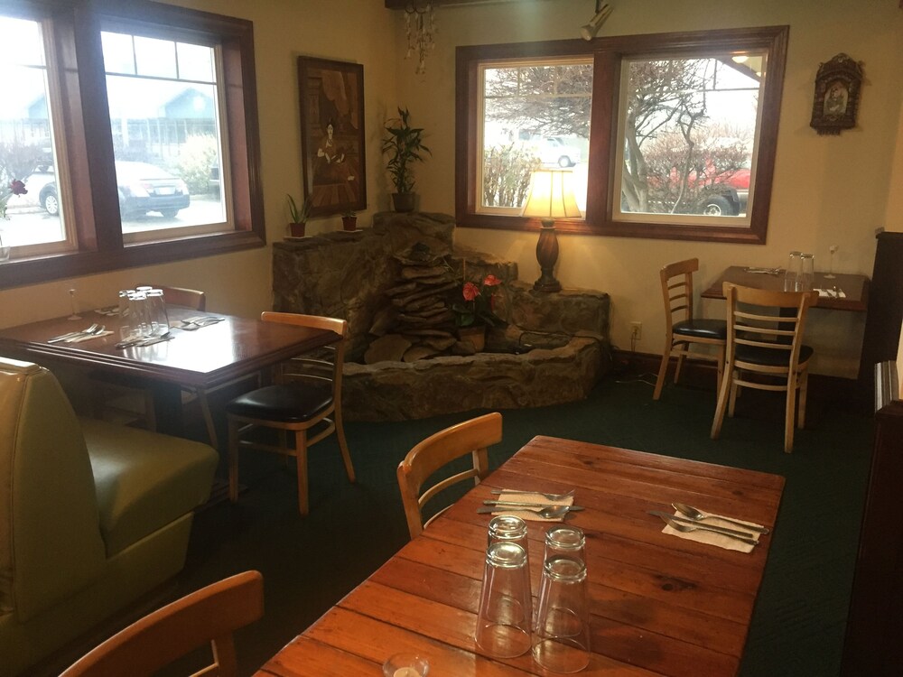 Nirvana Inn & Grill - photo 39