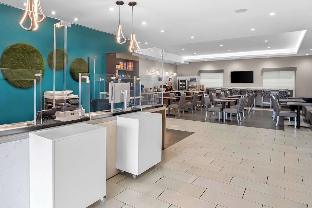 Best Western San Bernardino Hotel - photo 4
