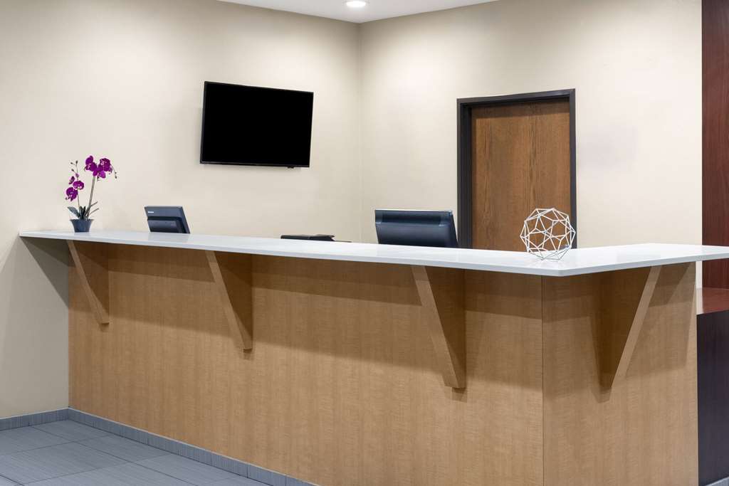 Super 8 by Wyndham St. Clairsville OH Wheeling WV Area - photo 2