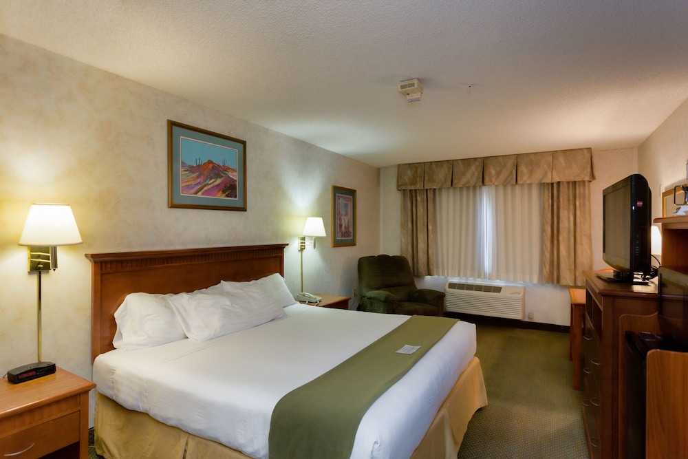 Vagabond Inn Executive Green Valley - photo 9