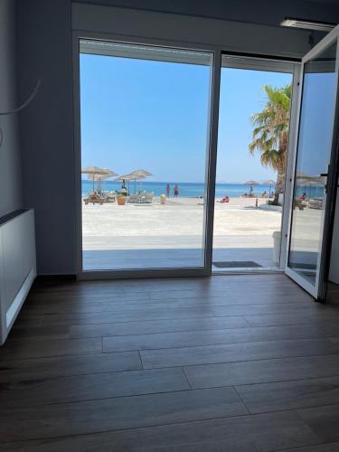 Beachfront Bliss — Kardamaina — photo 4