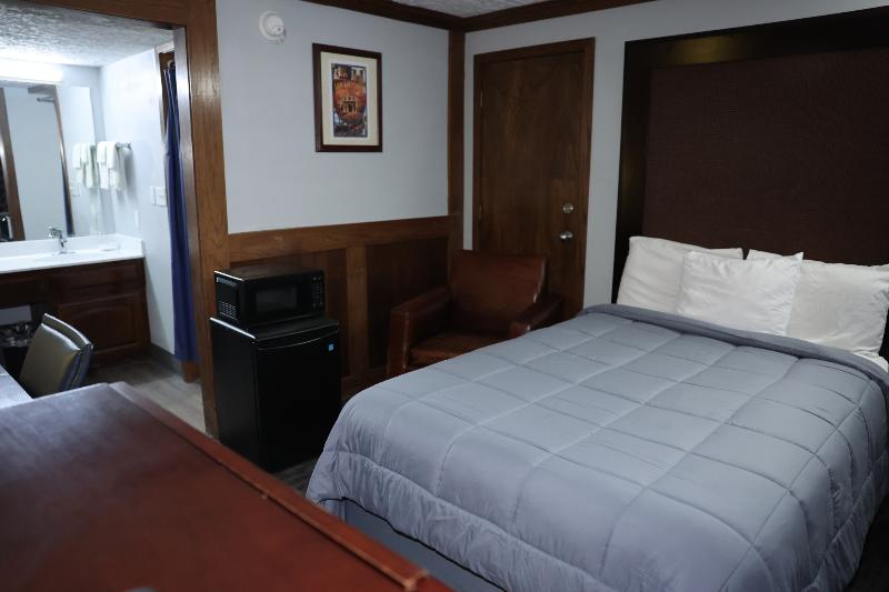 Rittiman Inn and Suites - photo 16