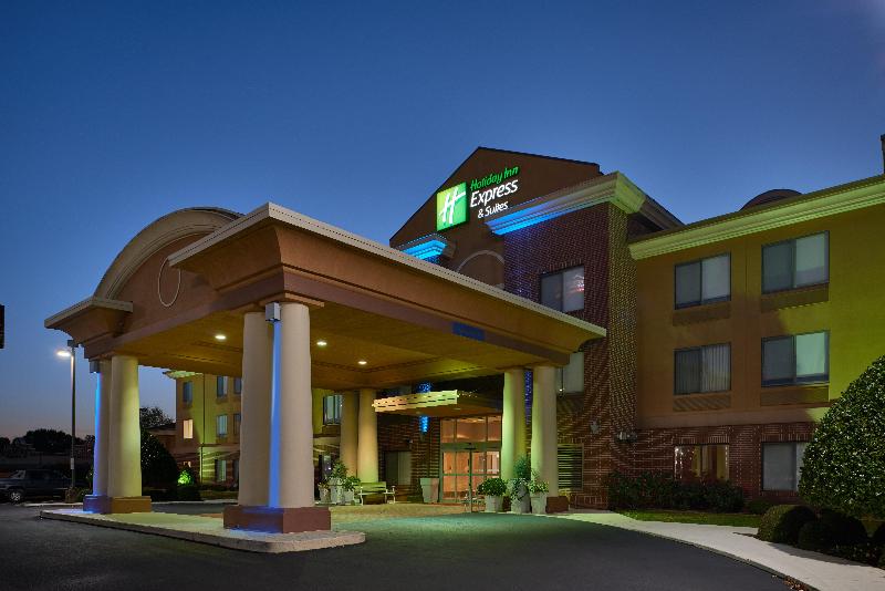 Holiday Inn Express & Suites Oxford by IHG in Oxford, United States