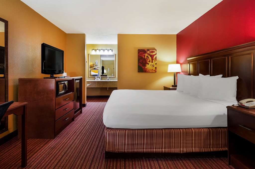 Quality Inn & Suites West Helena - photo 17
