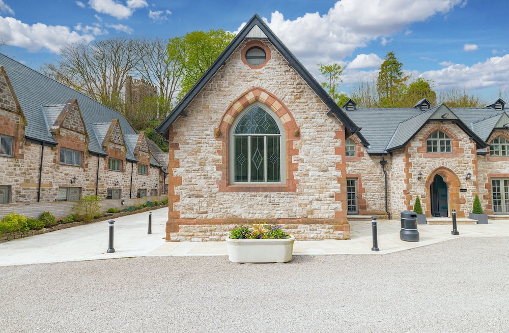 Chequers Hotel — hotel in Dalton In Furness