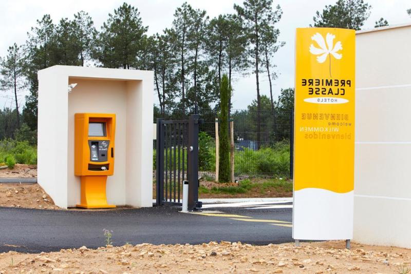 Kyriad Direct Mont De Marsan St Avit in Mont-De-Marsan, France