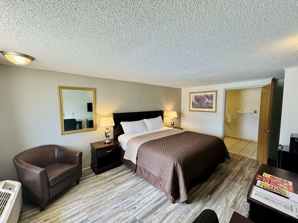 Knights Inn Bridgeport Frankenmuth - photo 14