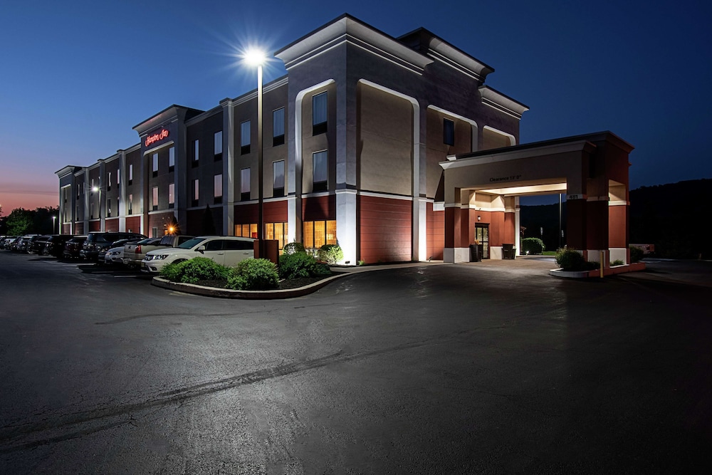 Hampton Inn Pine Grove - photo 76