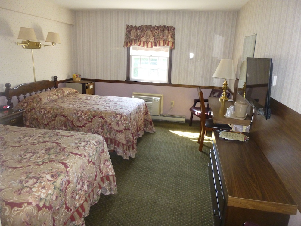 Smoketown Inn - photo 12