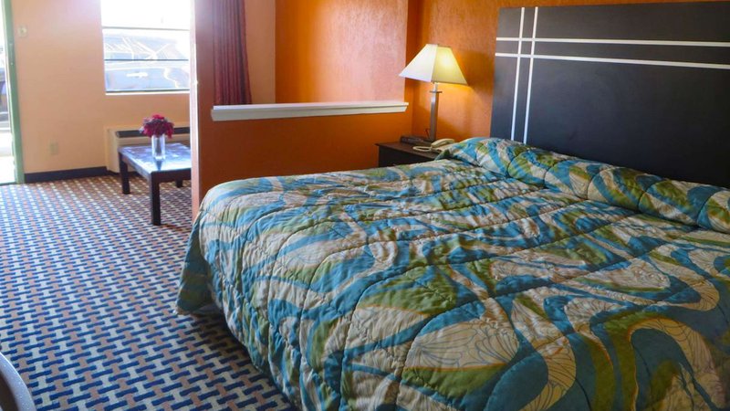 Motel 6 Weatherford - photo 2