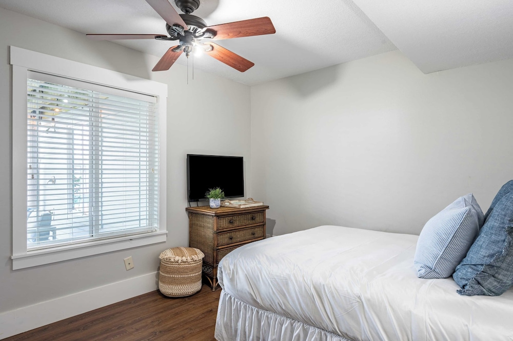 Harborside by Avantstay Expansive Destin Retreat - photo 11