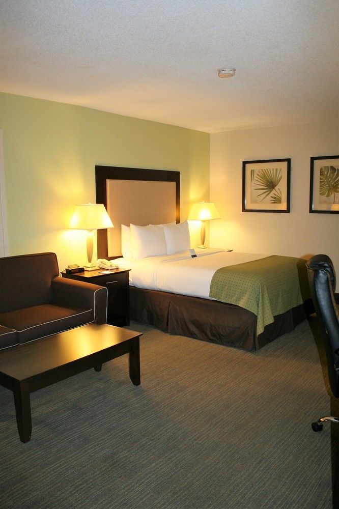 Clarion Inn & Suites Conference Center - photo 38