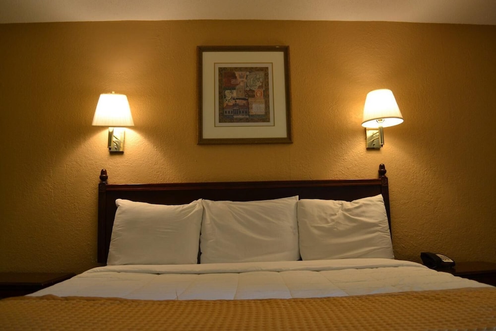 Americas Best Value Inn Smithfield - photo 27