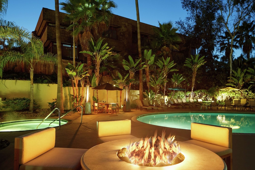 DoubleTree By Hilton San Diego Hotel Circle - photo 21