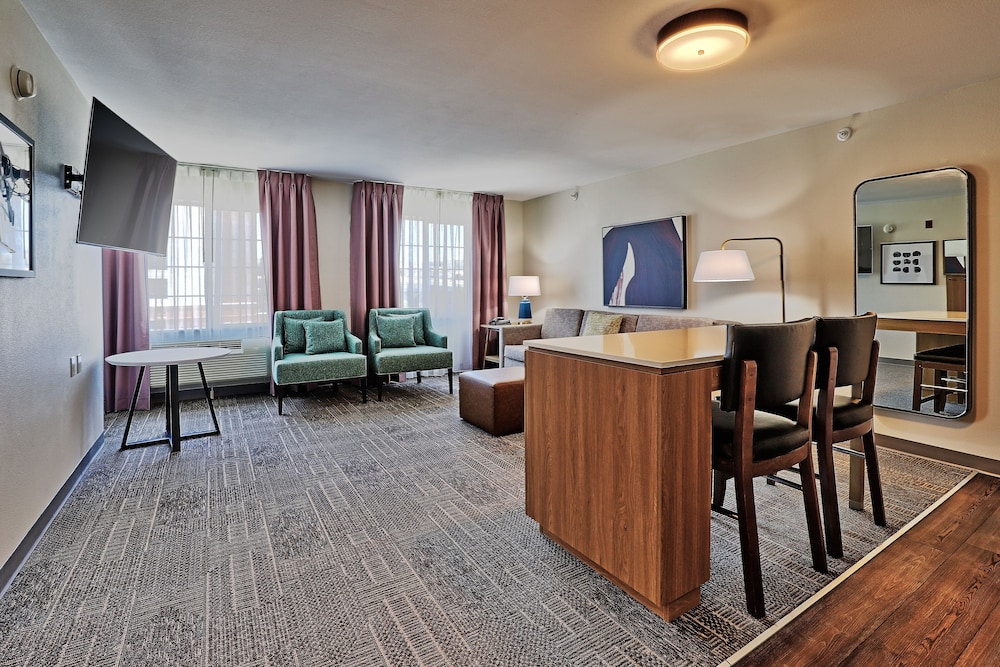 Staybridge Suites Albuquerque Airport by IHG - photo 28
