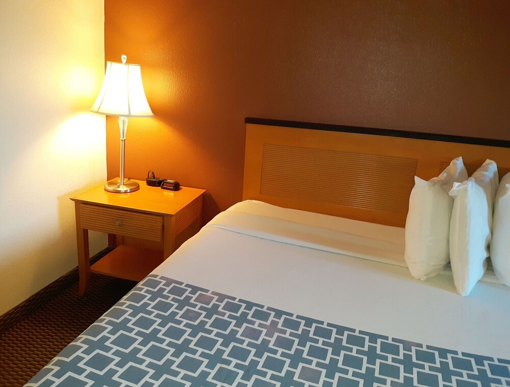 Travelodge by Wyndham Chehalis - photo 9
