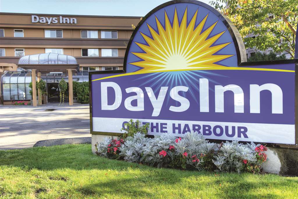 Days Inn by Wyndham Victoria On The Harbour