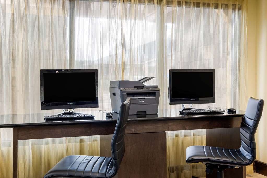 La Quinta Inn & Suites by Wyndham LaGrange I 85 - photo 27