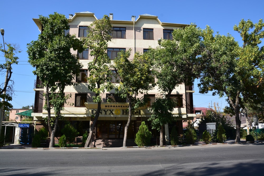 Onyx Hotel — hotel in Bishkek