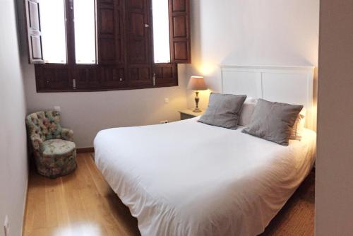 19th Century Sevillian Apartment — 4-Star Luxury Hotel in Sevilla, Spain