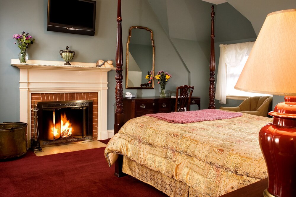 Stonehurst Manor - photo 9