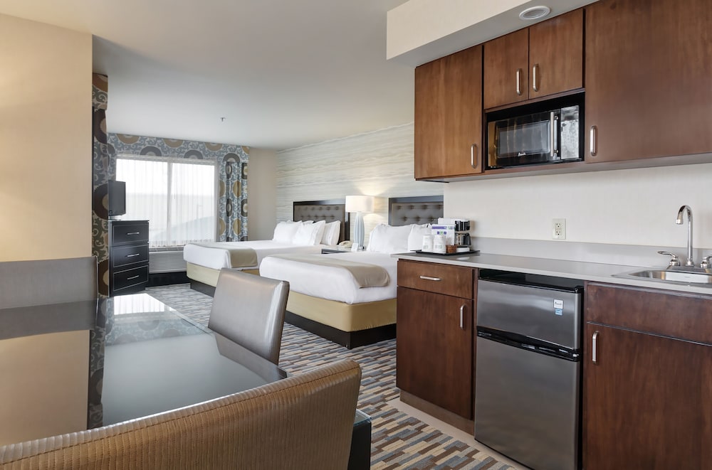 Holiday Inn Express Hotel & Suites Warwick Providence by IHG - photo 7