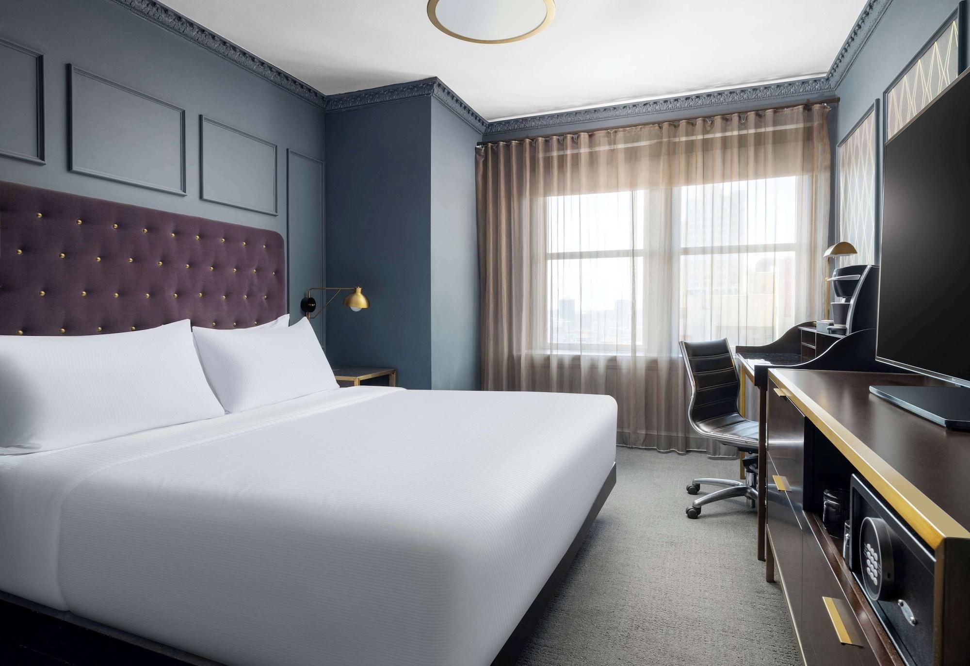 Hotel Phillips Kansas City Curio Collection by Hilton - photo 9