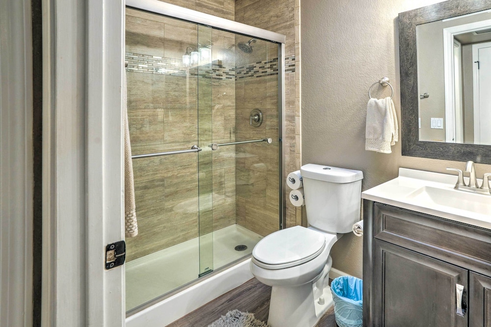 Peoria Oasis with Resort Amenities 2 Mi To Downtown - photo 14