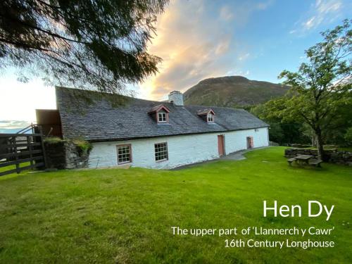 Longhouse Hen Dy in Rhayader, United Kingdom