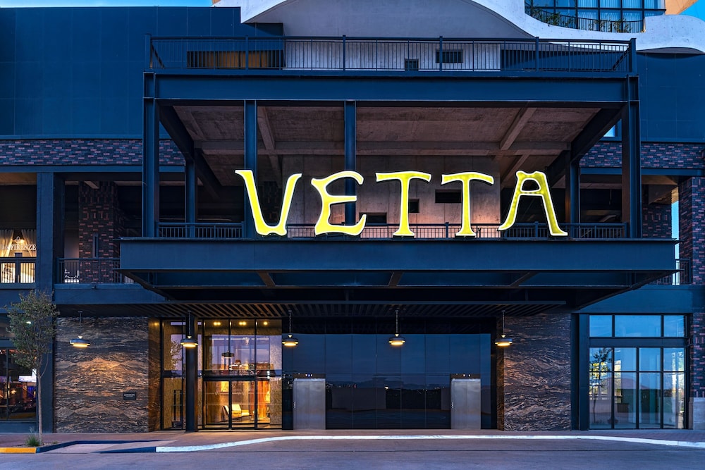 VETTA Distrito Uno Autograph Collection in Chihuahua, Mexico