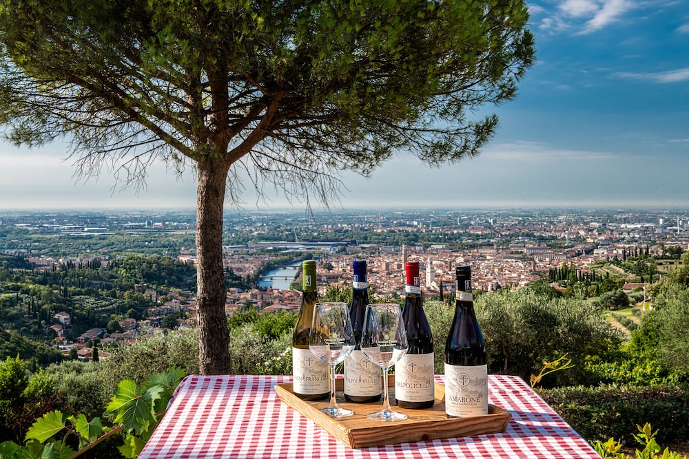 Corte San Mattia Agriturismo in Verona — 4-Star Luxury Hotel in Verona, Italy