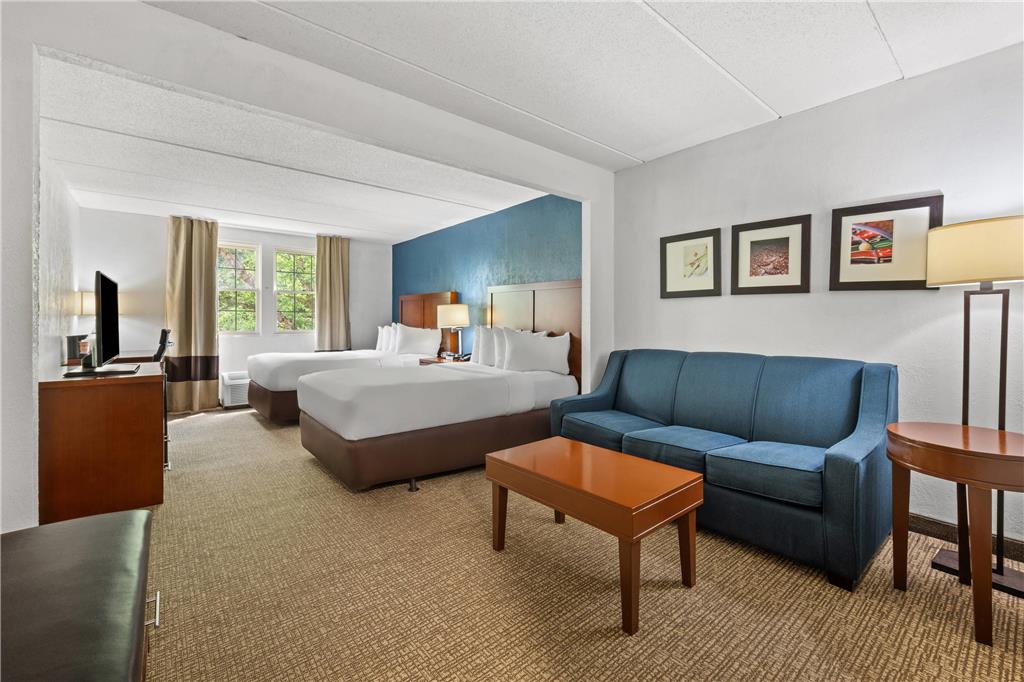 Comfort Suites Near Casinos Norwich Uncasville CT - photo 33