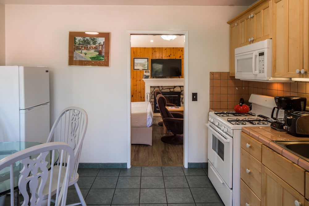 Andril Fireplace Cottages - photo 40