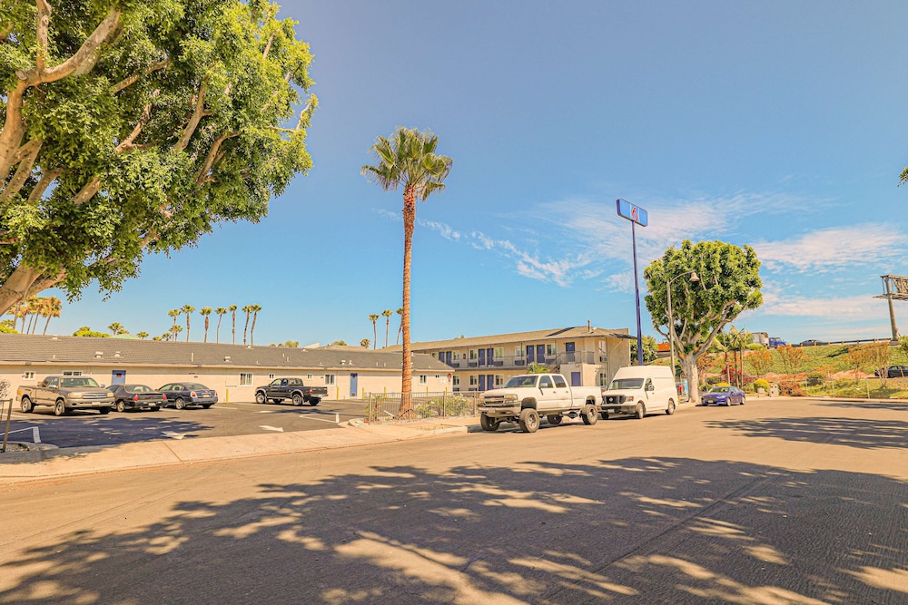Motel6 Tustin CA Orange County - photo 25