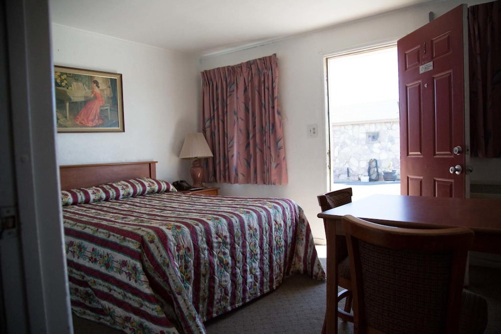 Boron Motel - photo 14